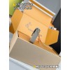M82609  Bag-Lvbag-311 サイズ  :   21 x 12 x 3 cm