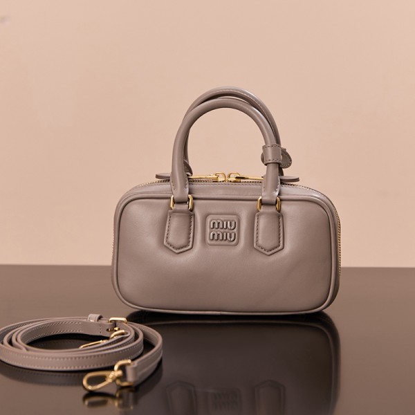 Bag-miumiu-007 サイズ 5x10x19cm