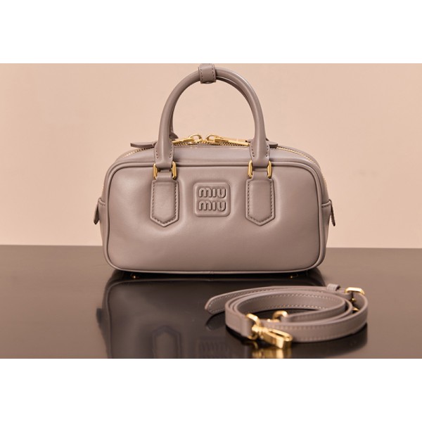 Bag-miumiu-008 サイズ 22x10x7.5cm
