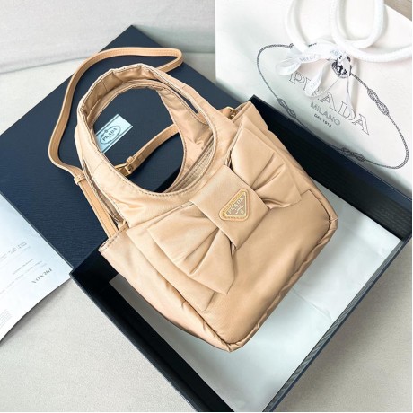 Bag-Par-212 サイズ  :  15.5cm x 10cm x 18cm