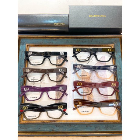 Glass-Bal-040