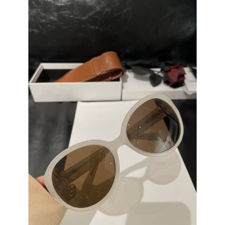 Glass-Celine-003