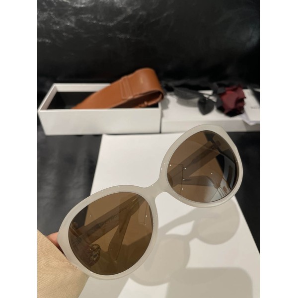 Glass-Celine-003