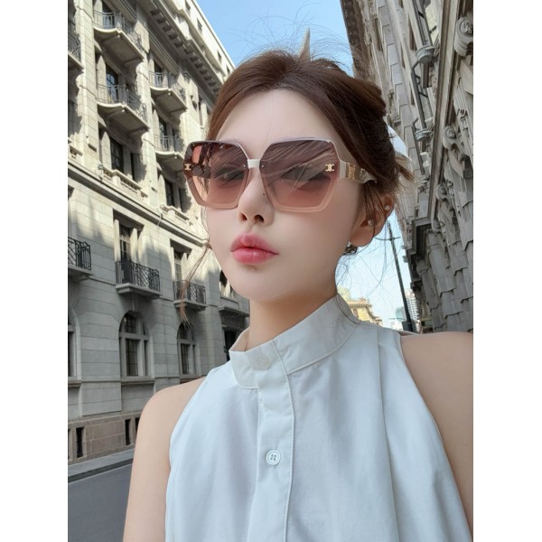 Glass-Celine-089