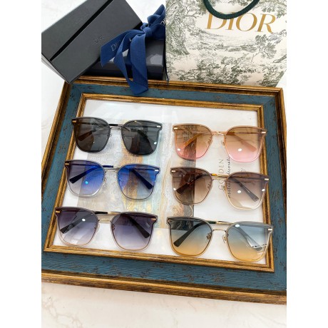 Glass-Dior-017