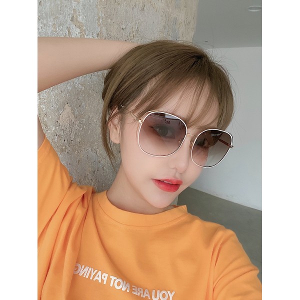 Glass-Dior-018