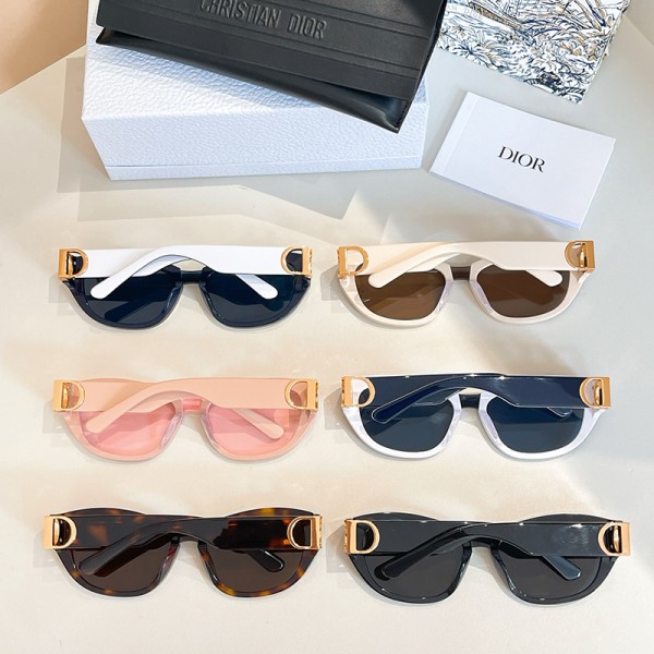 Glass-Dior-055