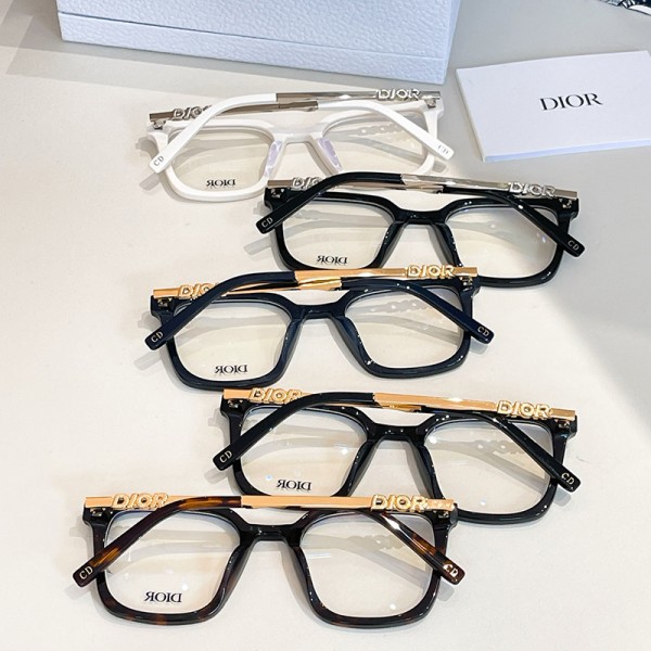 Glass-Dior-061