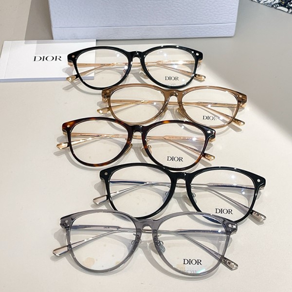 Glass-Dior-073