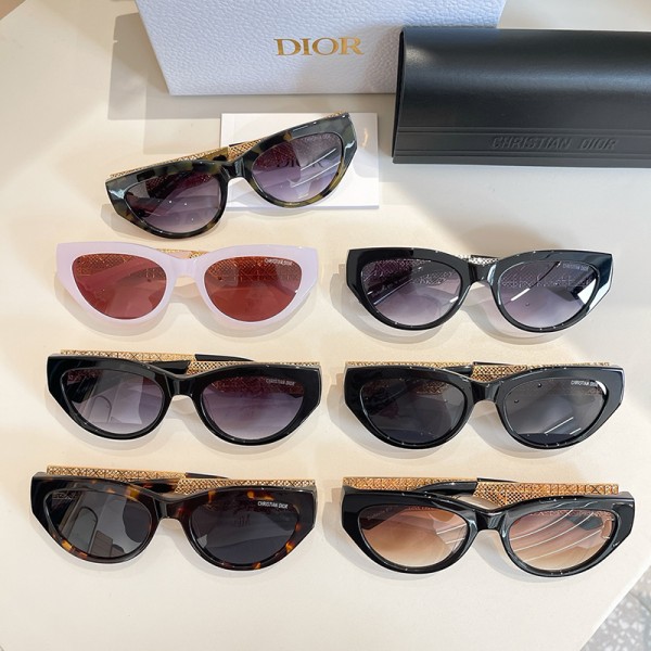 Glass-Dior-081