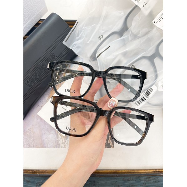 Glass-Dior-092