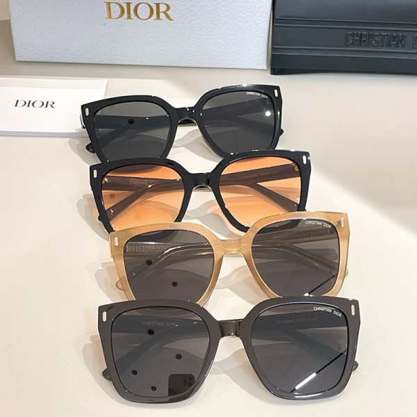 Glass-Dior-095