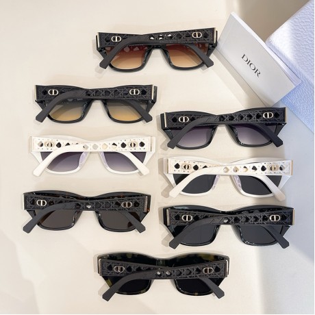 Glass-Dior-098