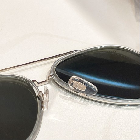 Glass-Gu-127