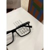 Glass-Miu-001