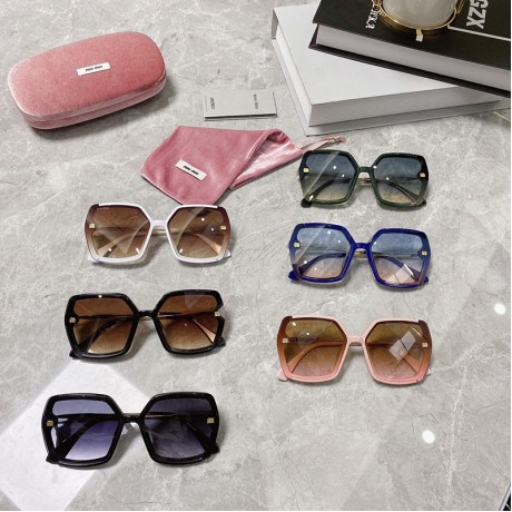 Glass-Miu-035