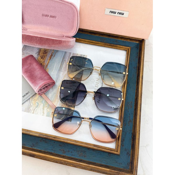 Glass-Miu-041
