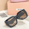Glass-Miu-044