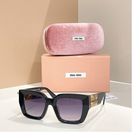 Glass-Miu-046