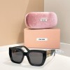 Glass-Miu-046
