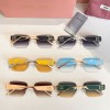 Glass-Miu-048