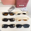 Glass-Miu-054
