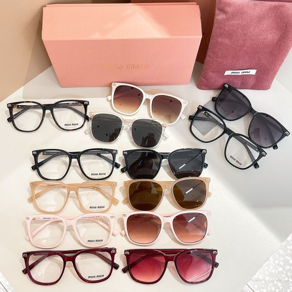 Glass-Miu-056