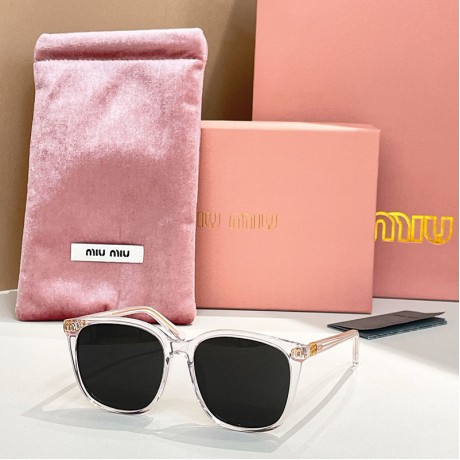 Glass-Miu-057