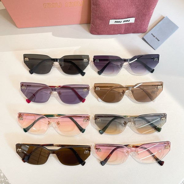 Glass-Miu-060