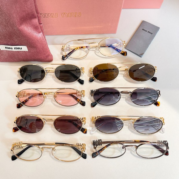 Glass-Miu-064