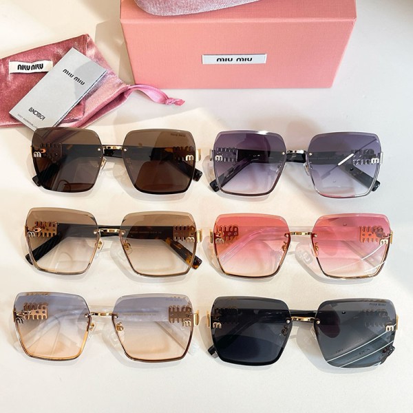 Glass-Miu-066