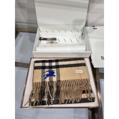 Scarf-Bur-077