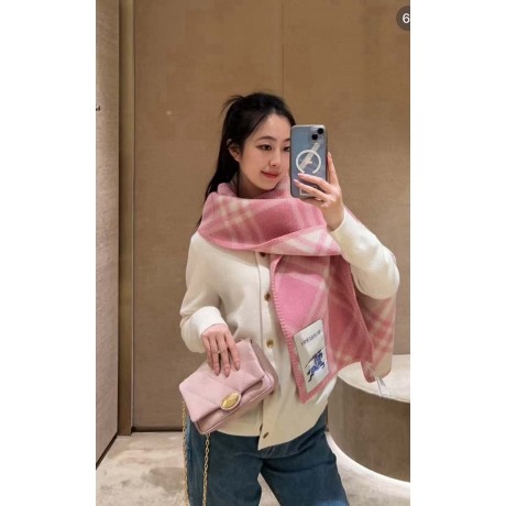 Scarf-Bur-096