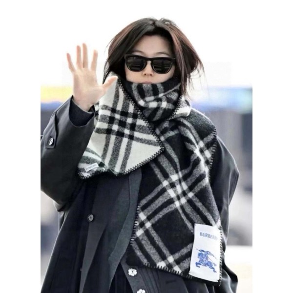Scarf-Bur-097
