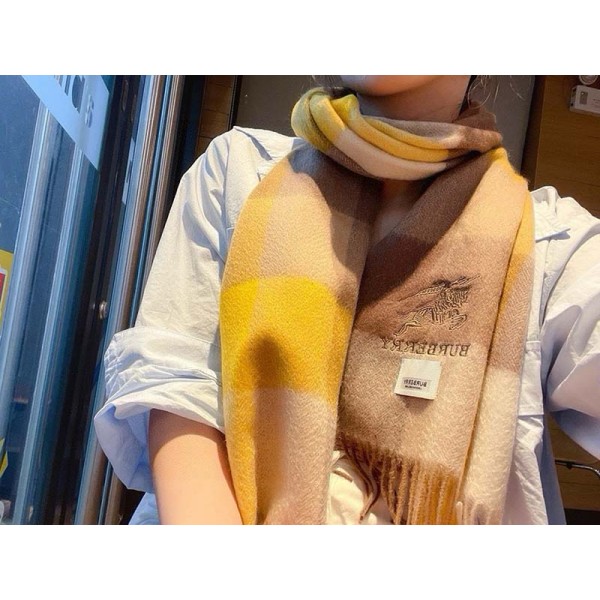 Scarf-Bur-113