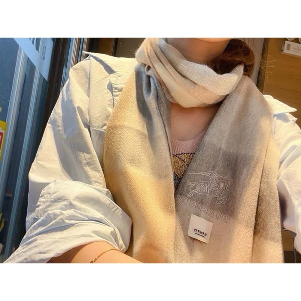 Scarf-Bur-114
