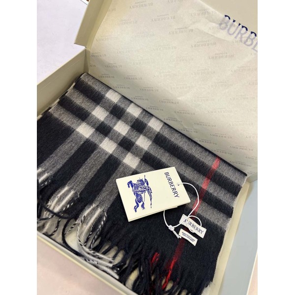 Scarf-Bur-211