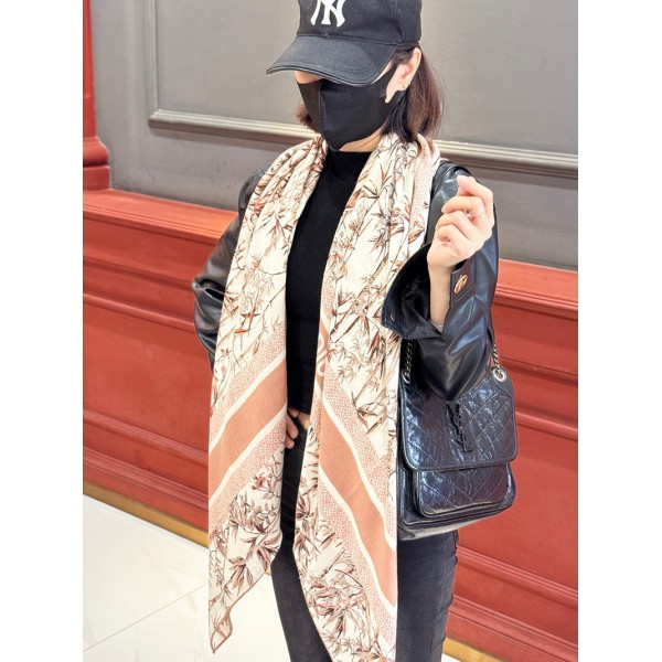 Scarf-Dior-116