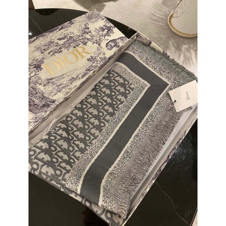 Scarf-Dior-121