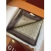 Scarf-Gu025