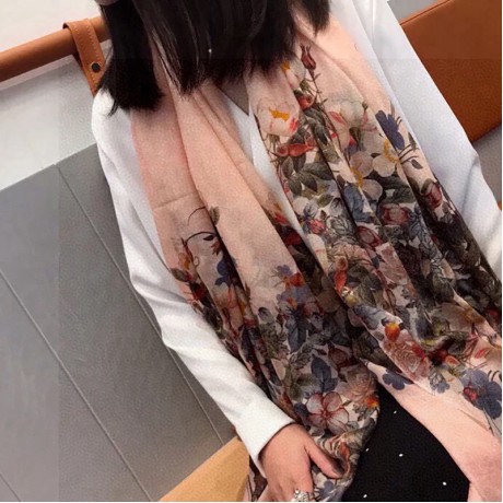 Scarf-Gu027