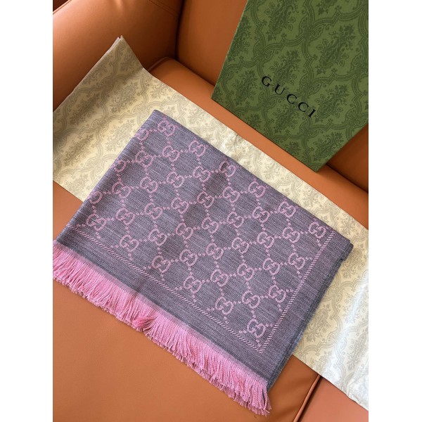 Scarf-Gu050
