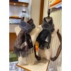 Scarf-Gu076