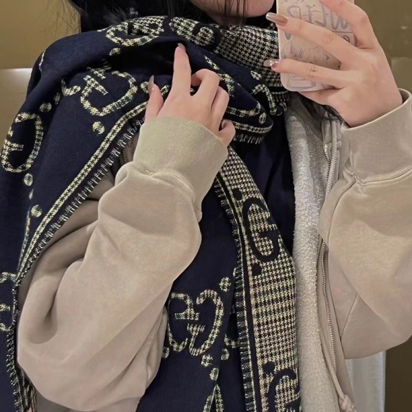 Scarf-Gu086