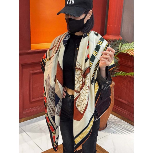 Scarf-Her-017