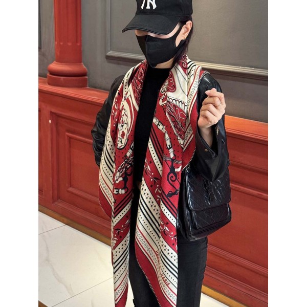 Scarf-Her-029