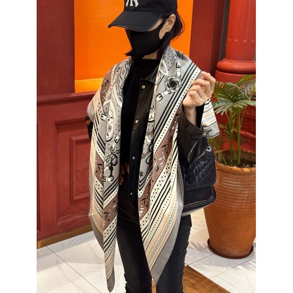 Scarf-Her-031