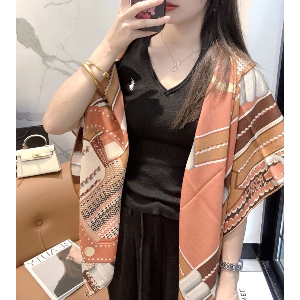 Scarf-Her-055