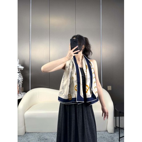 Scarf-Her-057