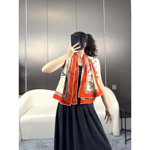 Scarf-Her-058